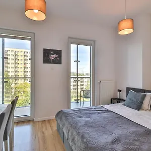 https://kasprzaka-29-perfect-apart-l.warsawhotelspoland.com